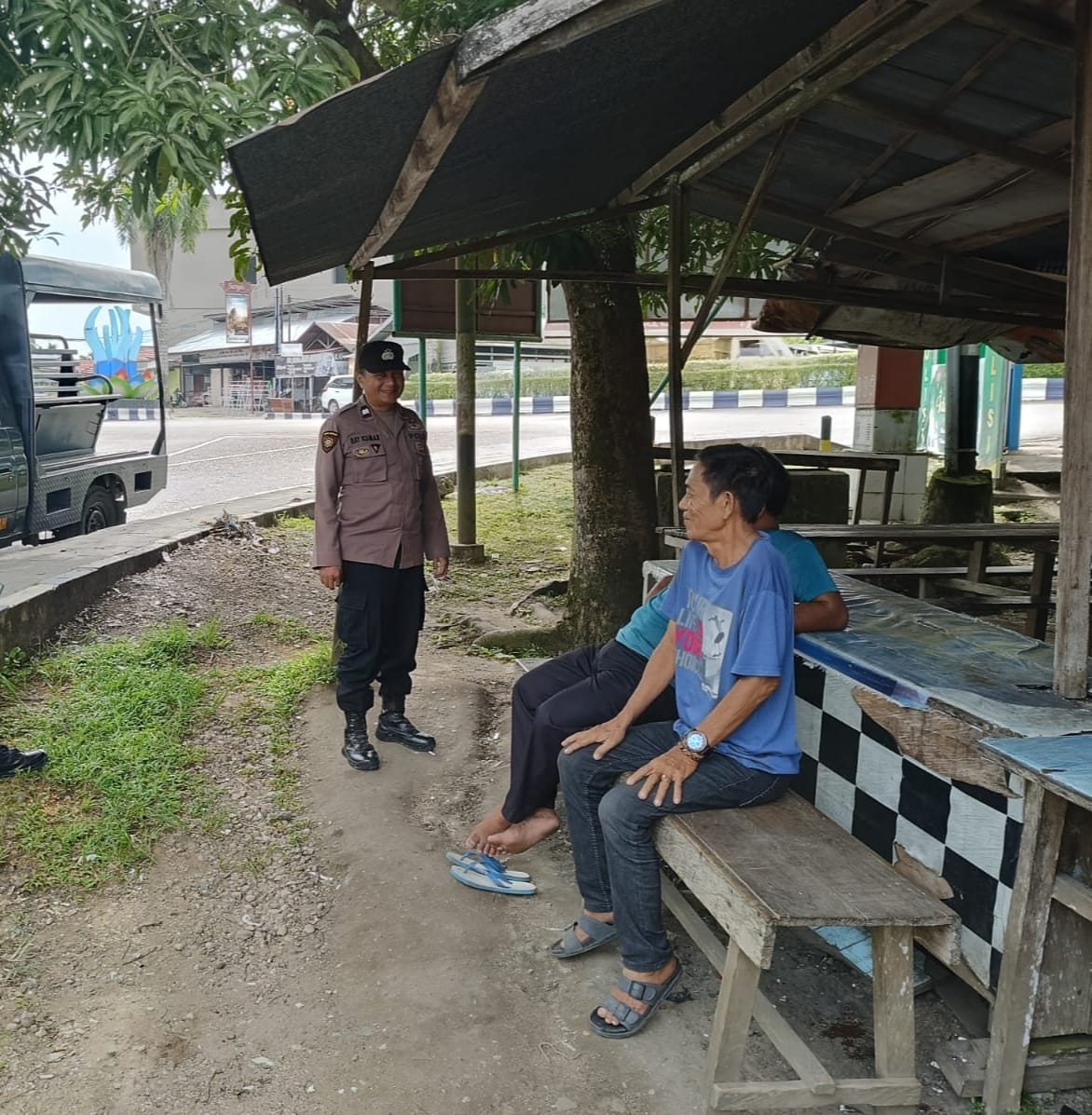 Sampaikan Pola Hidup Sehat Kepada Warga, Polsek Teweh Tengah Sosialisasikan Germas ke Masyarakat