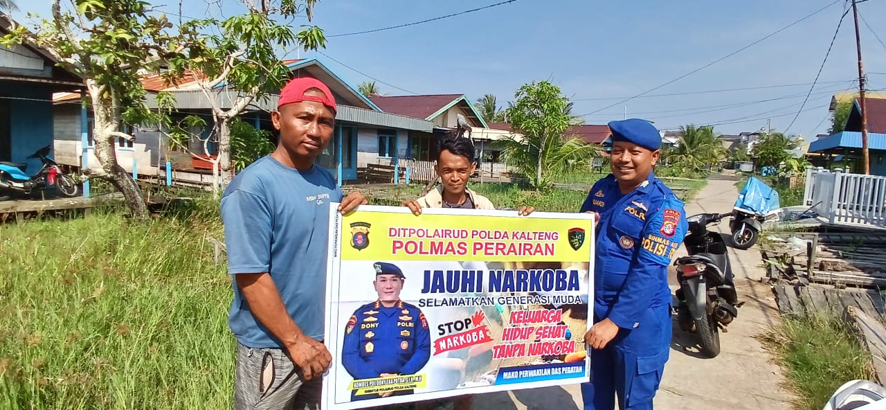Antisipasi Penyebaran Narkoba Di Wilayah Pegatan Das Katingan, Personil Kapal XVIII-1002 Berikan Edukasi dan Himbauan