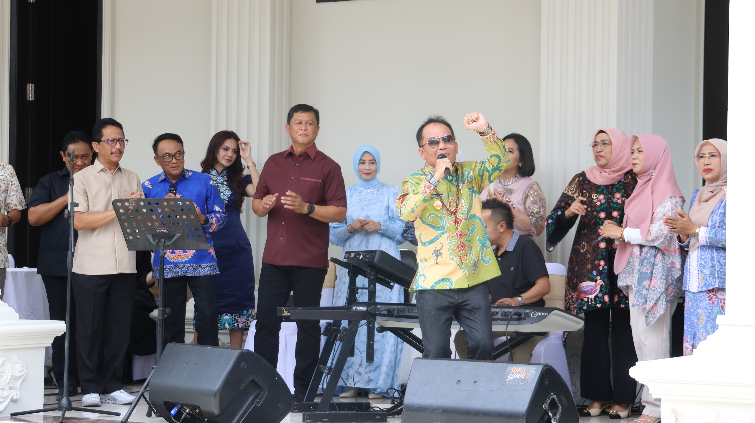 Penuh Damai dan Sukacita, Perayaan Natal di Rumjab Kapolda Kalteng Dihadiri Gubernur bersama Forkopimda