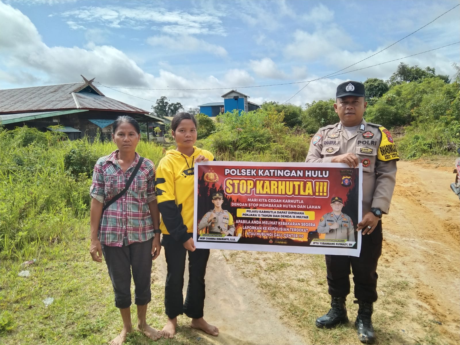 Upaya Pencegahan Kebakaran Hutan dan Lahan di Kecamatan Katingan Hulu, Bhabinkamtibmas sosialisasi kepada masyarakat.