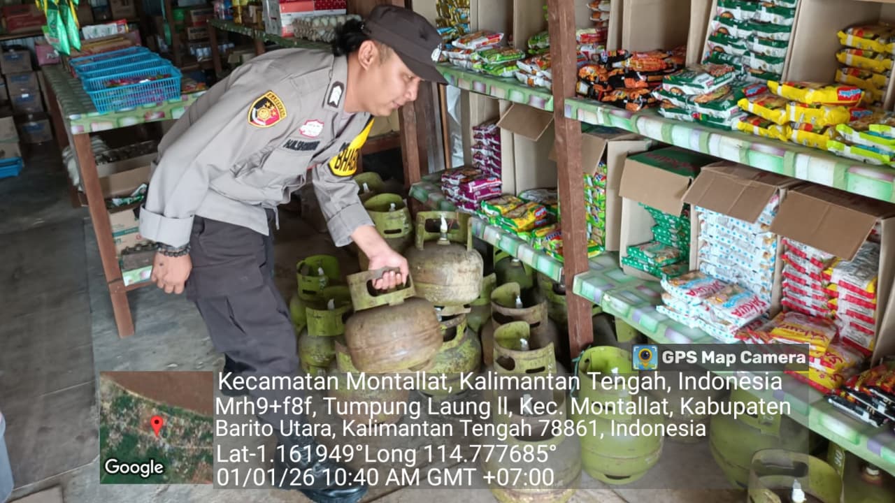 Polsek Montallat Laksanakan Pengecekan Gas LPG Untuk Pantau Stok Dan Harga Di Pasaran