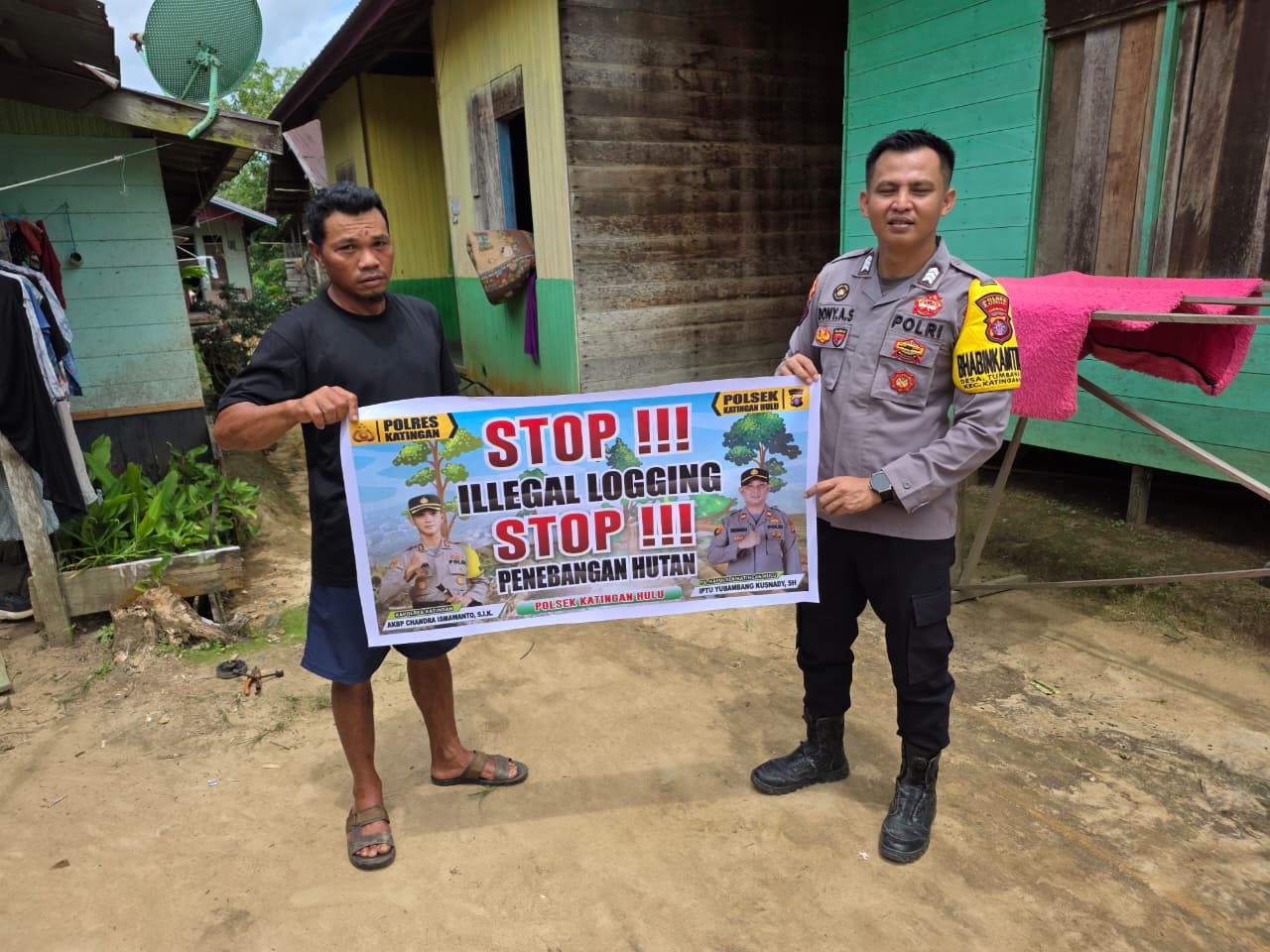 Upaya Pencegahan Penebangan Hutan secara Liar (Ilegal Logging), Bhabinkamtibmas sosialisasi kepada masyarakat.