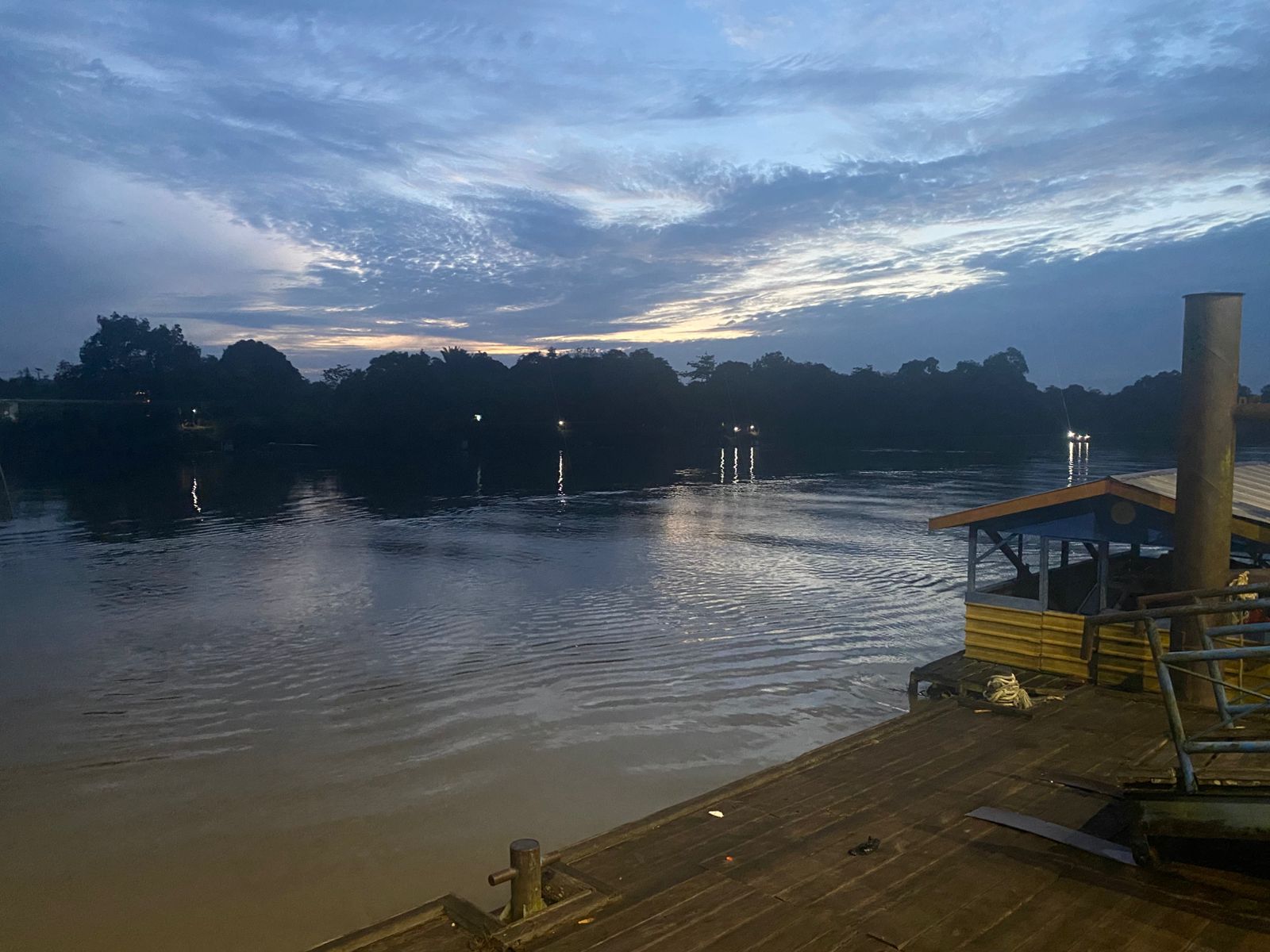 Piket Polsek Bulik Cek debit air di Kelurahan Nanga Bulik