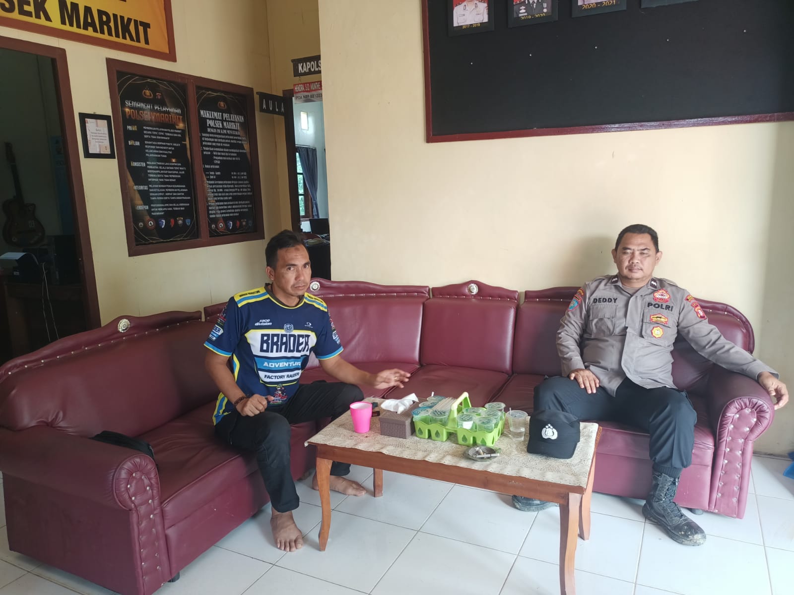 *Piket Mako Polsek: Utamakan Pelayanan Cepat dan Tanggap untuk Masyarakat.*