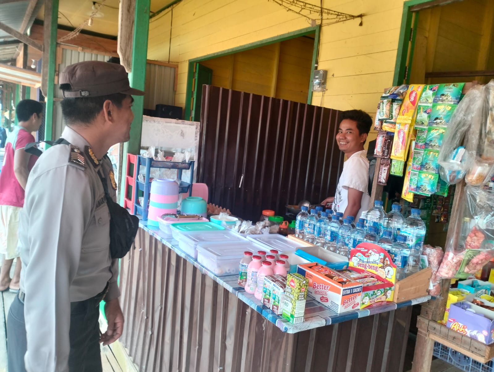 Patroli Siang Polsek Marikit: Hadir Melayani, Melindungi dan Mengayomi Masyarakat.