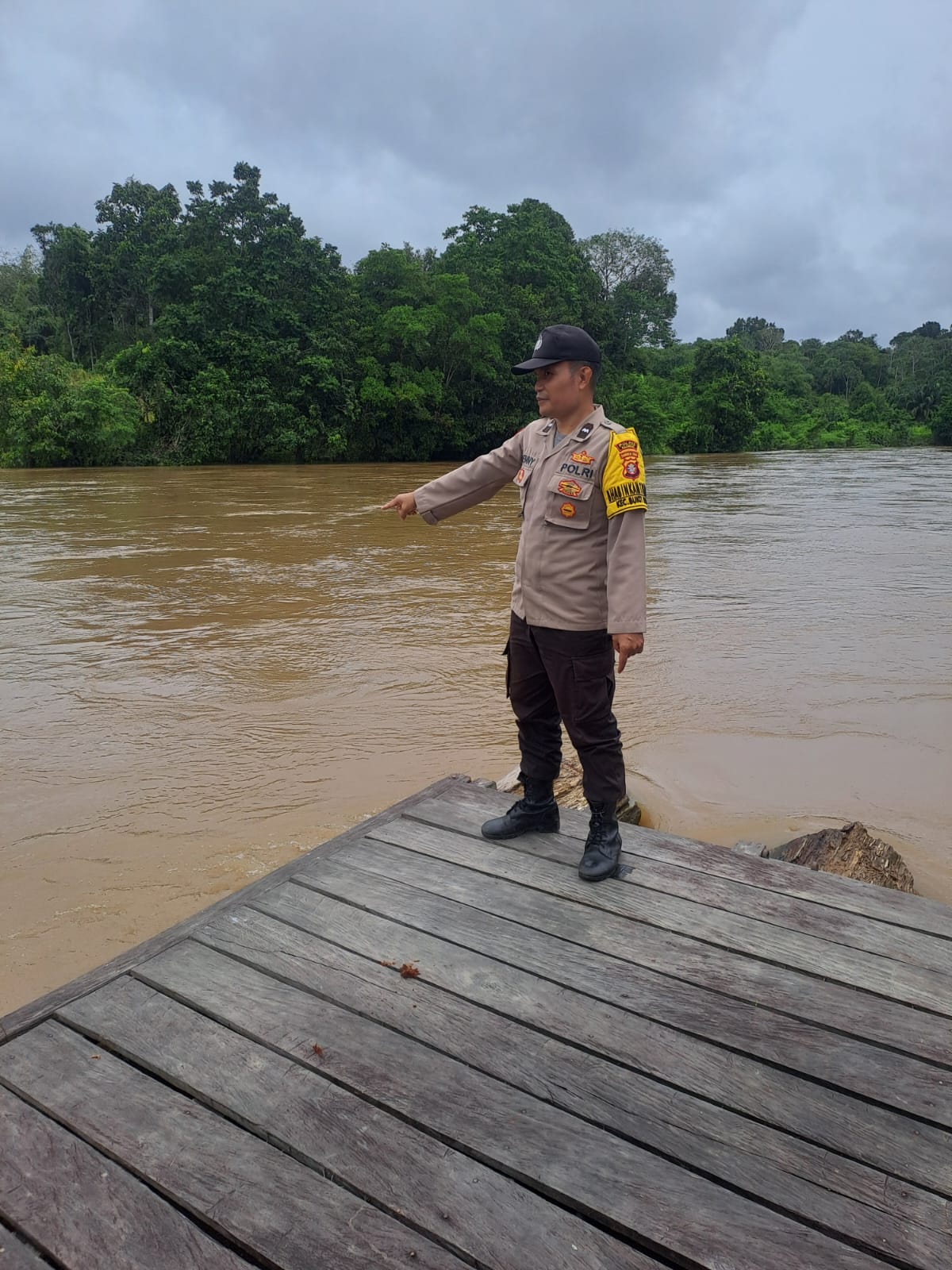 Debit Air terpantau normal , Polsek Katingan Hulu dan Bukit Raya Imbau Warga agar tetap selalu waspada.