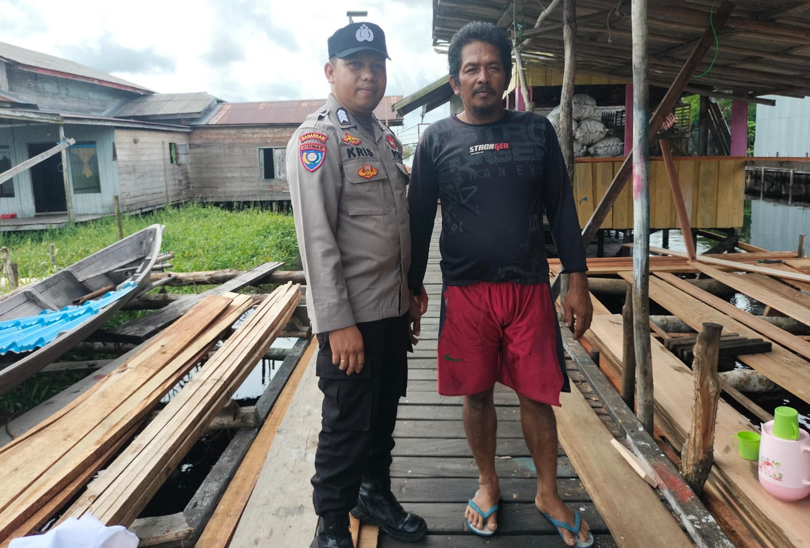 Bhabinkamtibmas Polsek Katingan Kuala Kunjungi Warga Binaannya