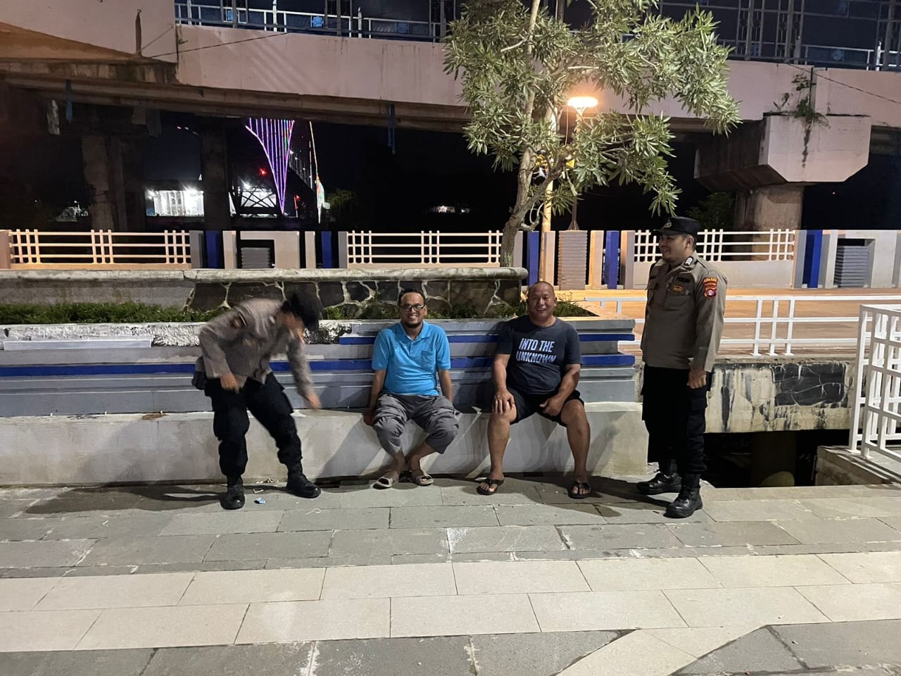 Cegah Terjadinya Premanisme, Polsek Teweh Tengah Himbau Masyarakat Agar Tetap Waspada Beraktivitas Pada Malam Hari