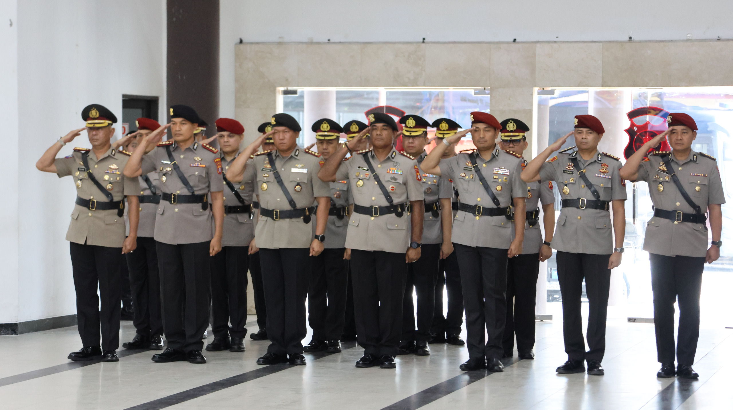 Sertijab Dipimpin Kapolda Kalteng, Jabatan 5 Direktur dan 2 Kabid serta 2 Kapolres Resmi Berganti