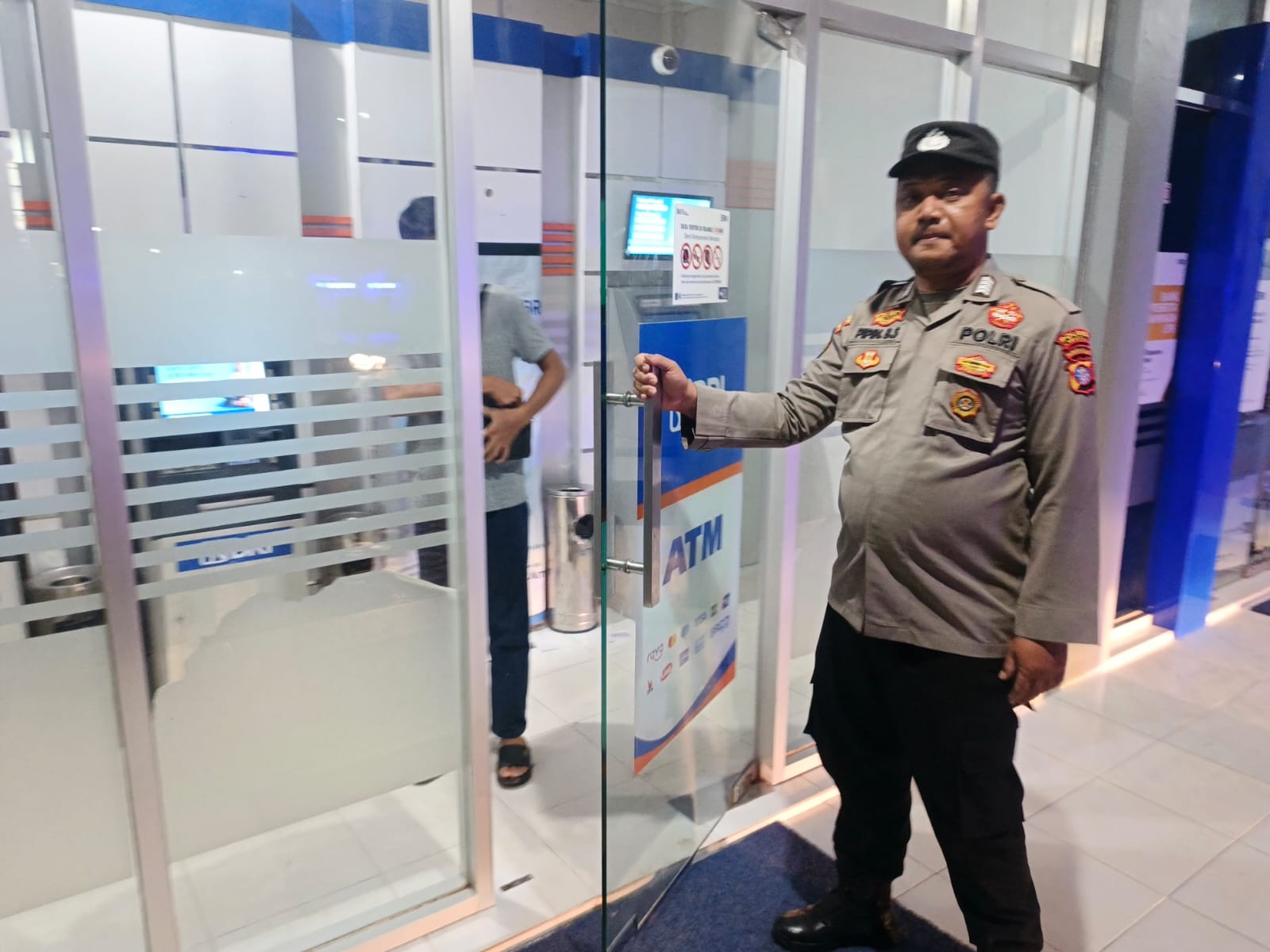 Piket Malam Polsek Bulik Patroli ke Perbankan (ATM) diwilkum Polsek Bulik