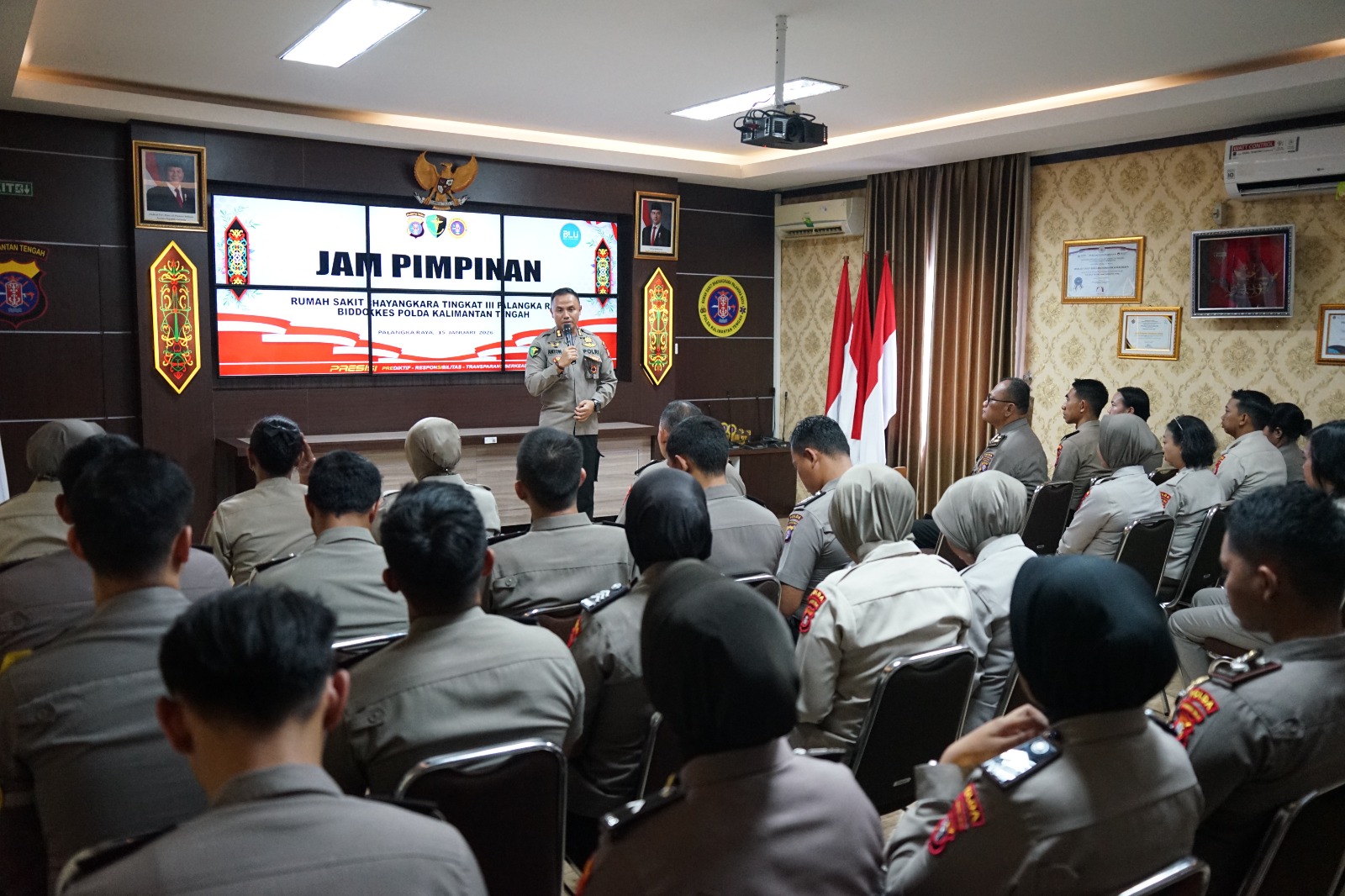 *Gelar Jam Pimpinan, Karumkit Bhayangkara Polda Kalteng Sampaikan Apresiasi Dan Motivasi Kepada Personel*