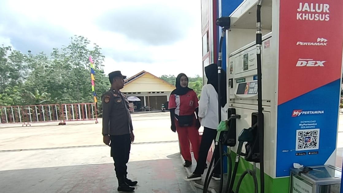 Berikan Rasa Aman dan Nyaman di SPBU, Polsek Teweh Patroli ke SPBU di Wilayah Kecamatan Teweh Tengah