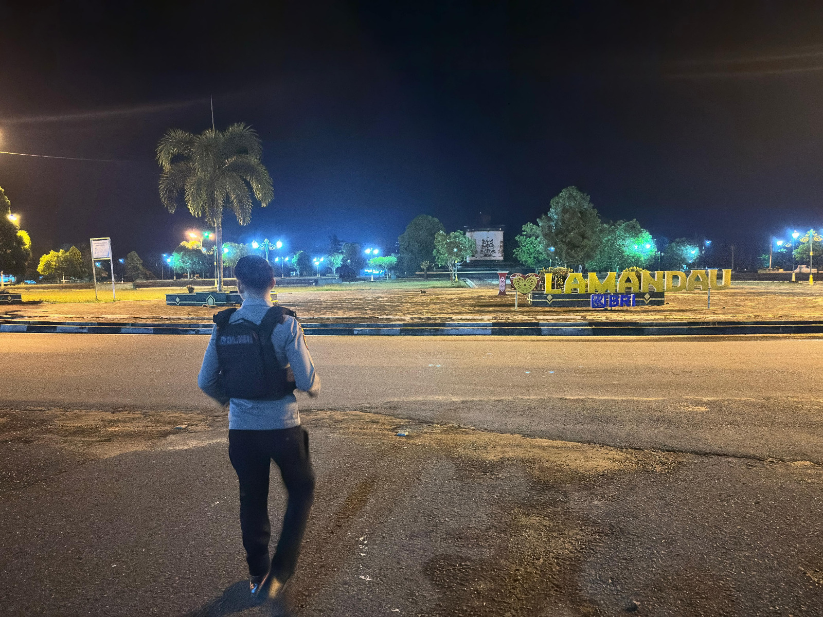Sat Samapta Polres Lamandau Patroli Malam Hari, Jaga Kamtibmas dan sambang sejumlah Tempat