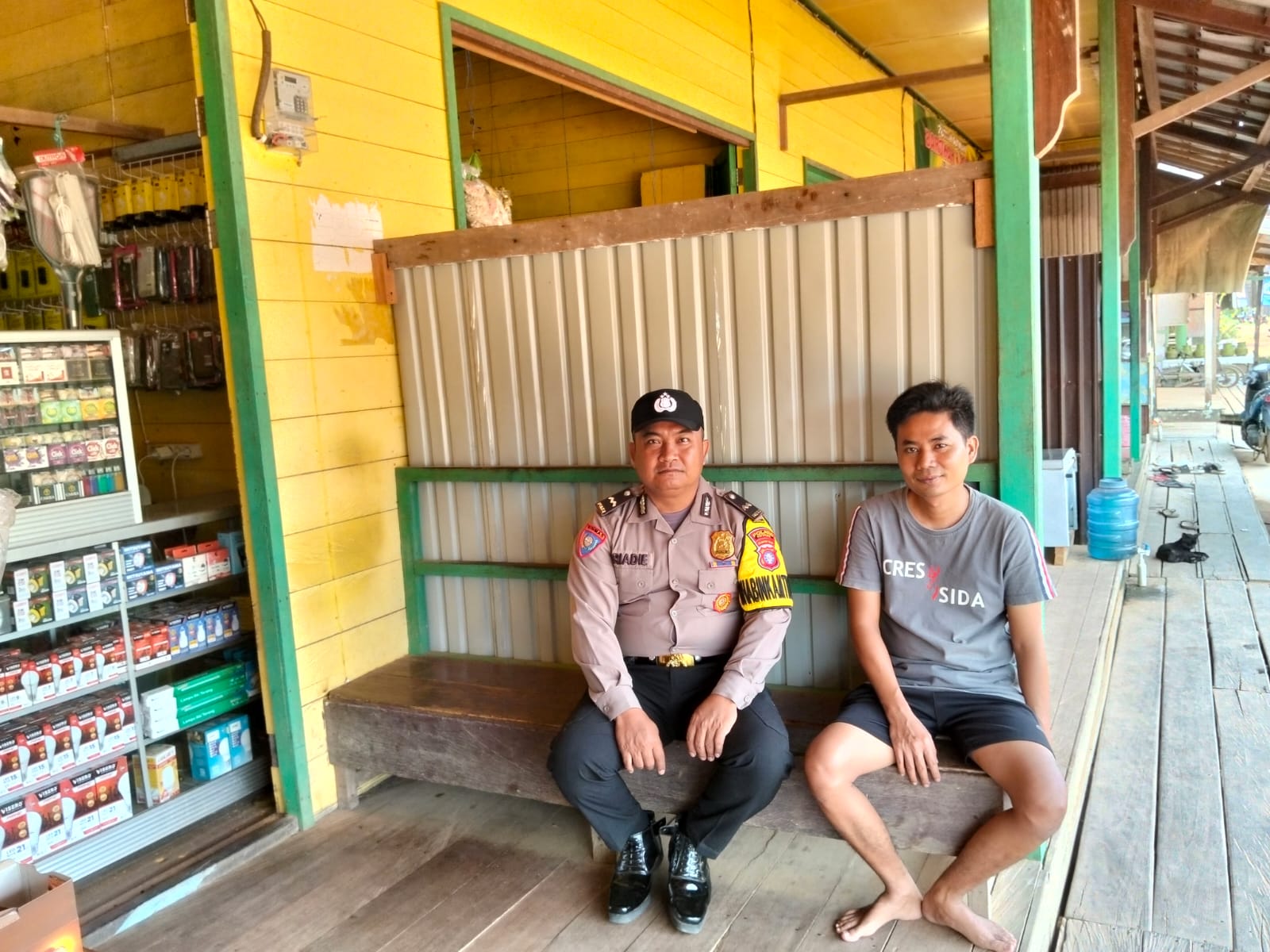 Jalin Silahturahmi dan Komunikasi Bhabinkamtibmas Polsek Marikit  Sambang “Cooling System” Masyarakat diwilayah Kec. Marikit Kab. Katingan.