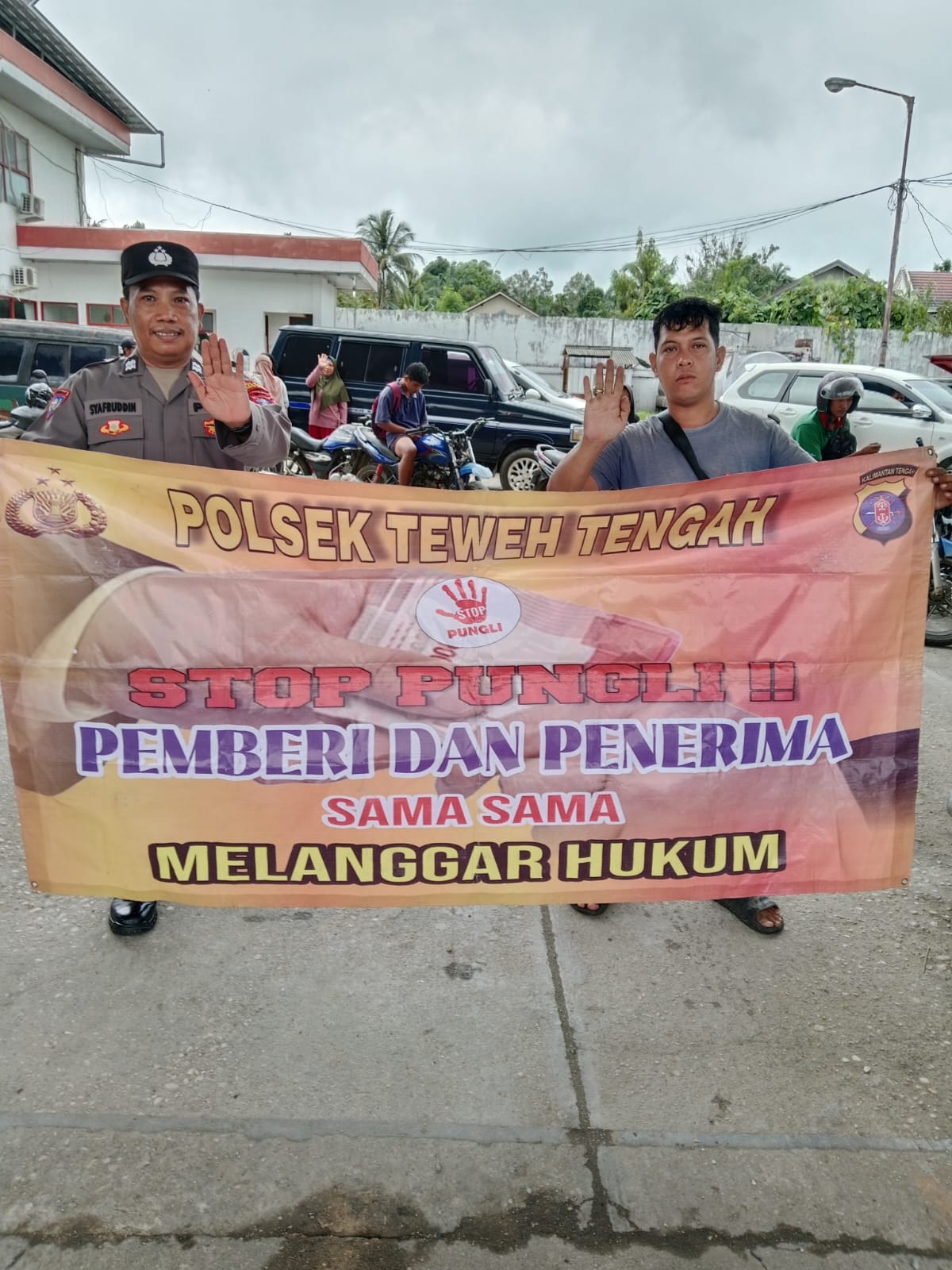 Putus Tindak Pelanggaran Pungli, Personel Polsek Teweh Tengah Himbau Stop Pungli ke Warga