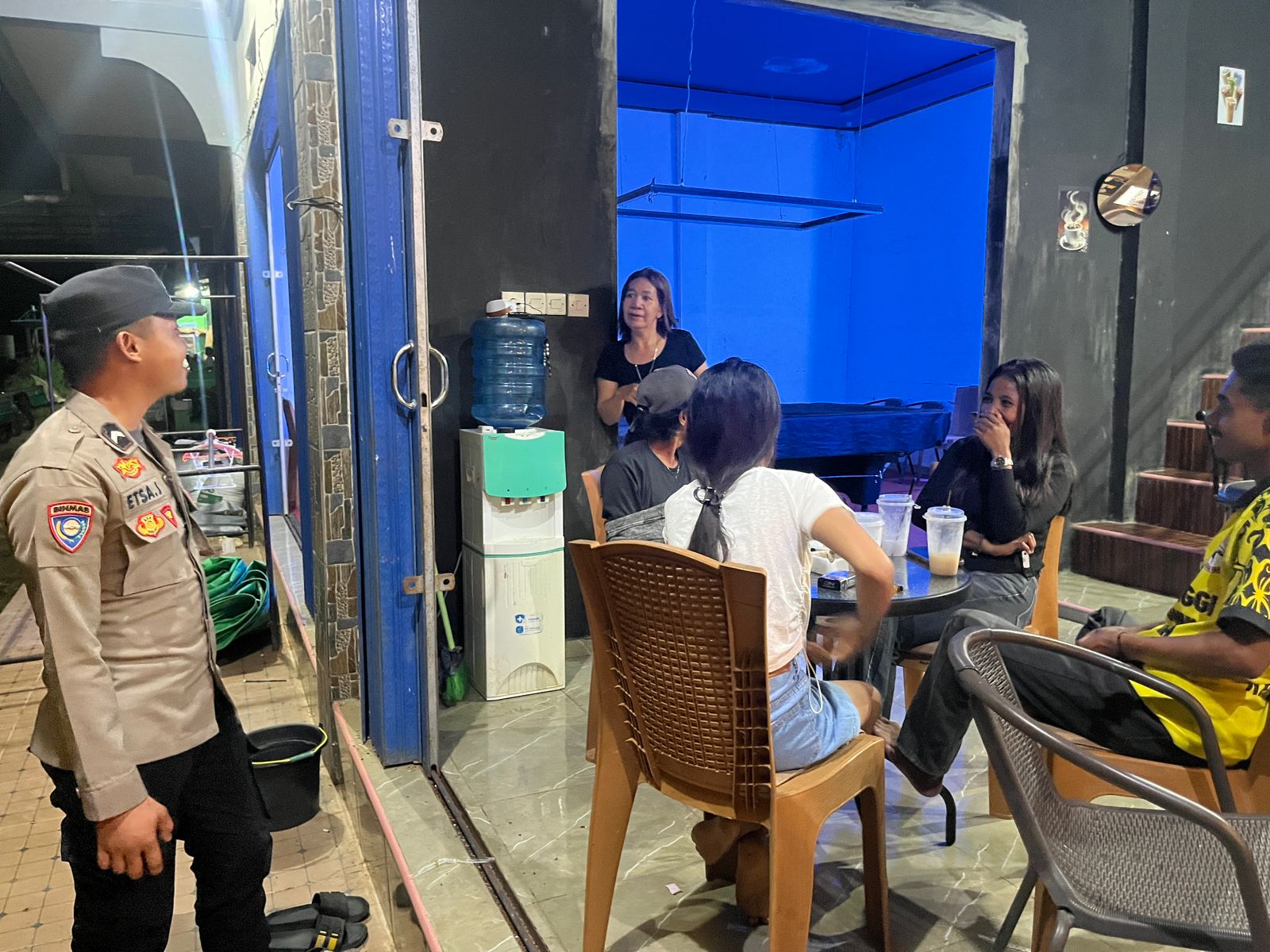 Melalui Kegiatan Sambang, Personel Polsek Menyampaikan Pesan Kamtibmas