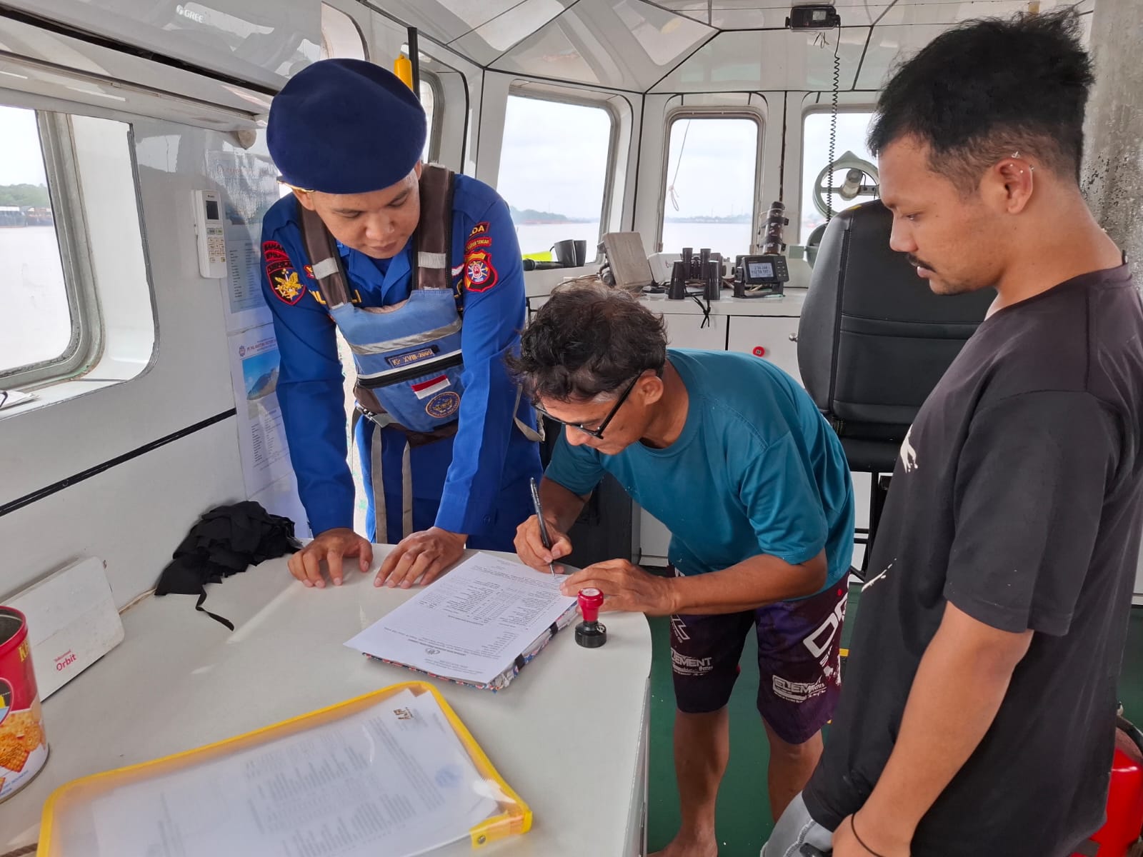 Pastikan Keselamatan Pelayaran, Personel KP 2005 DAS Mentaya Laksanakan Patroli Rutin di Sungai Mentaya