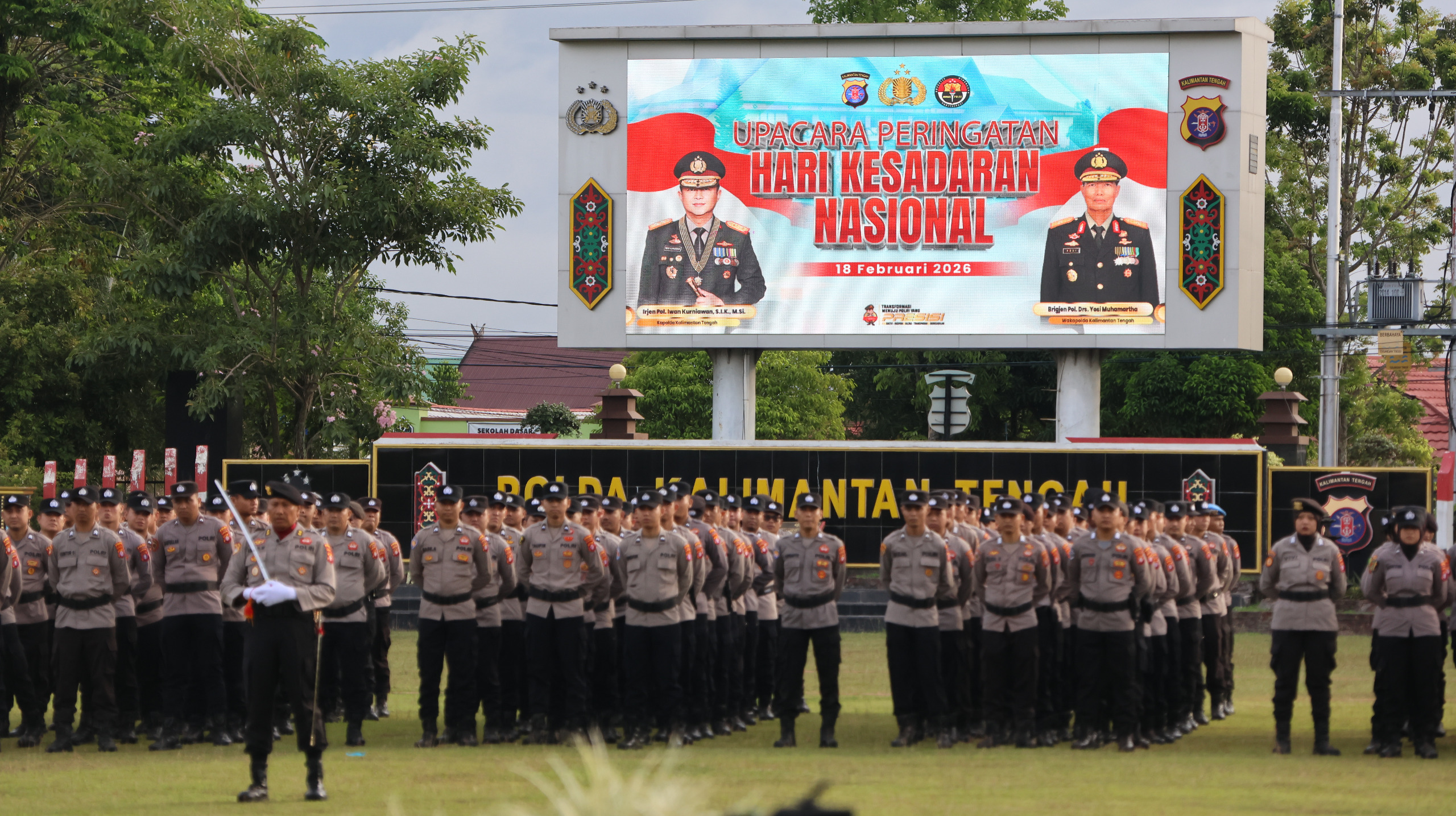 Peringati Hari Kesadaran Nasional, Polda Kalteng Gelar Upacara Bendera