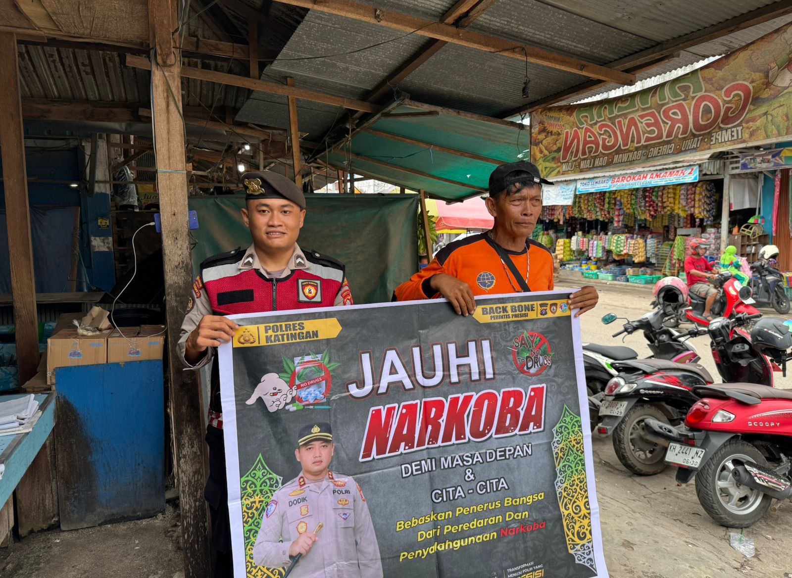 Personil Sat.Samapta melaksanakan giat sosialisasi Pencegahan Narkotika.