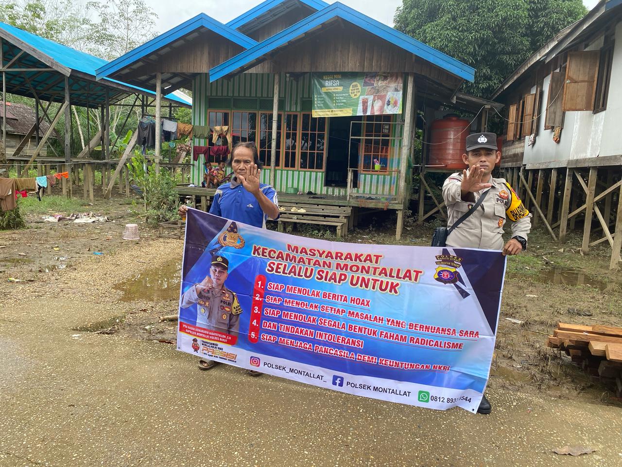 **Polsek Montallat Gelar Sosialisasi Bahaya Hoax untuk Meningkatkan Literasi Informasi Masyarakat**