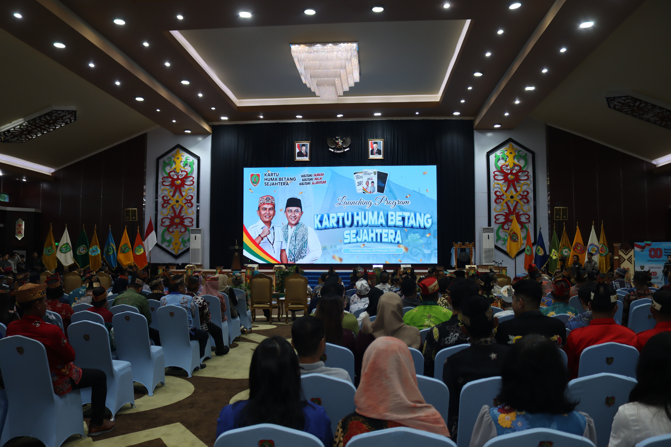 Dukung Program Kartu Huma Betang Sejahtera, Kapolda Kalteng: Semoga Bantuan ini Bisa Bermanfaat Untuk Masyarakat