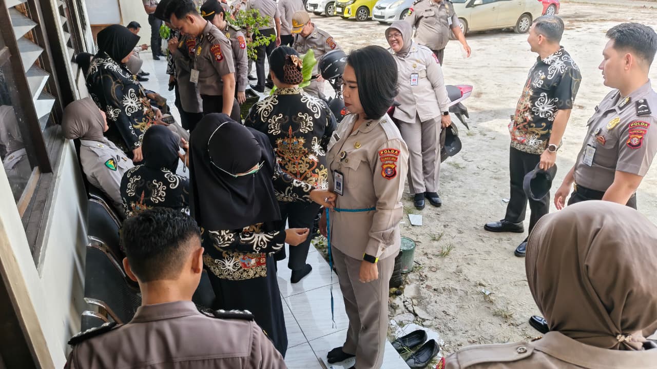 *Optimalkan Monitoring Kesehatan Personel, Rumkit Bhayangkara Rutin Laksanakan Penimbangan Berat Badan dan Pengukuran IMT*