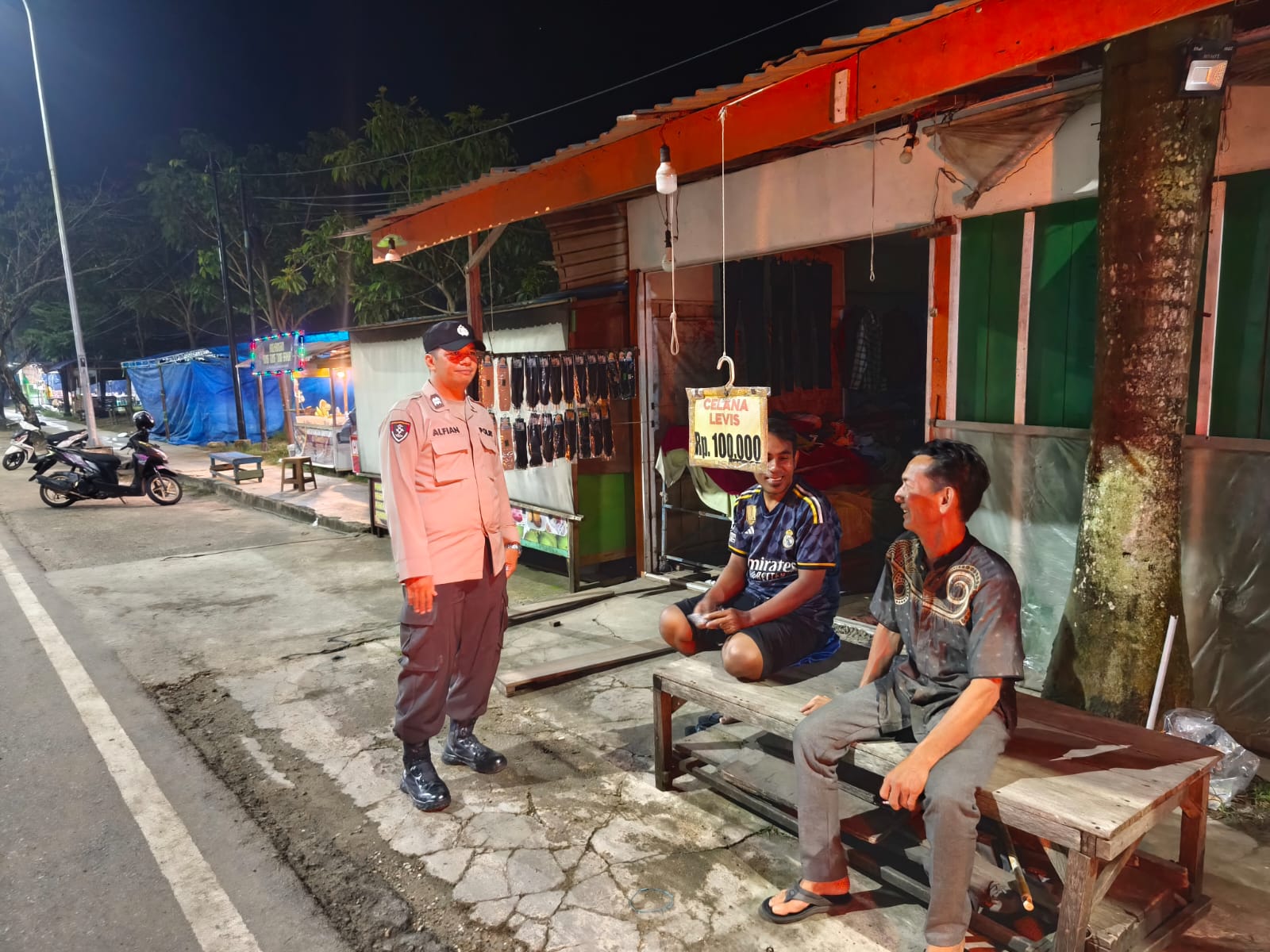 Hindari Terjadinya Aktivitas Remaja Yang Merugikan, Polsek Teweh Tengah Sosialisasikan Masalah Kenakalan Remaja Kepada Masyarakat