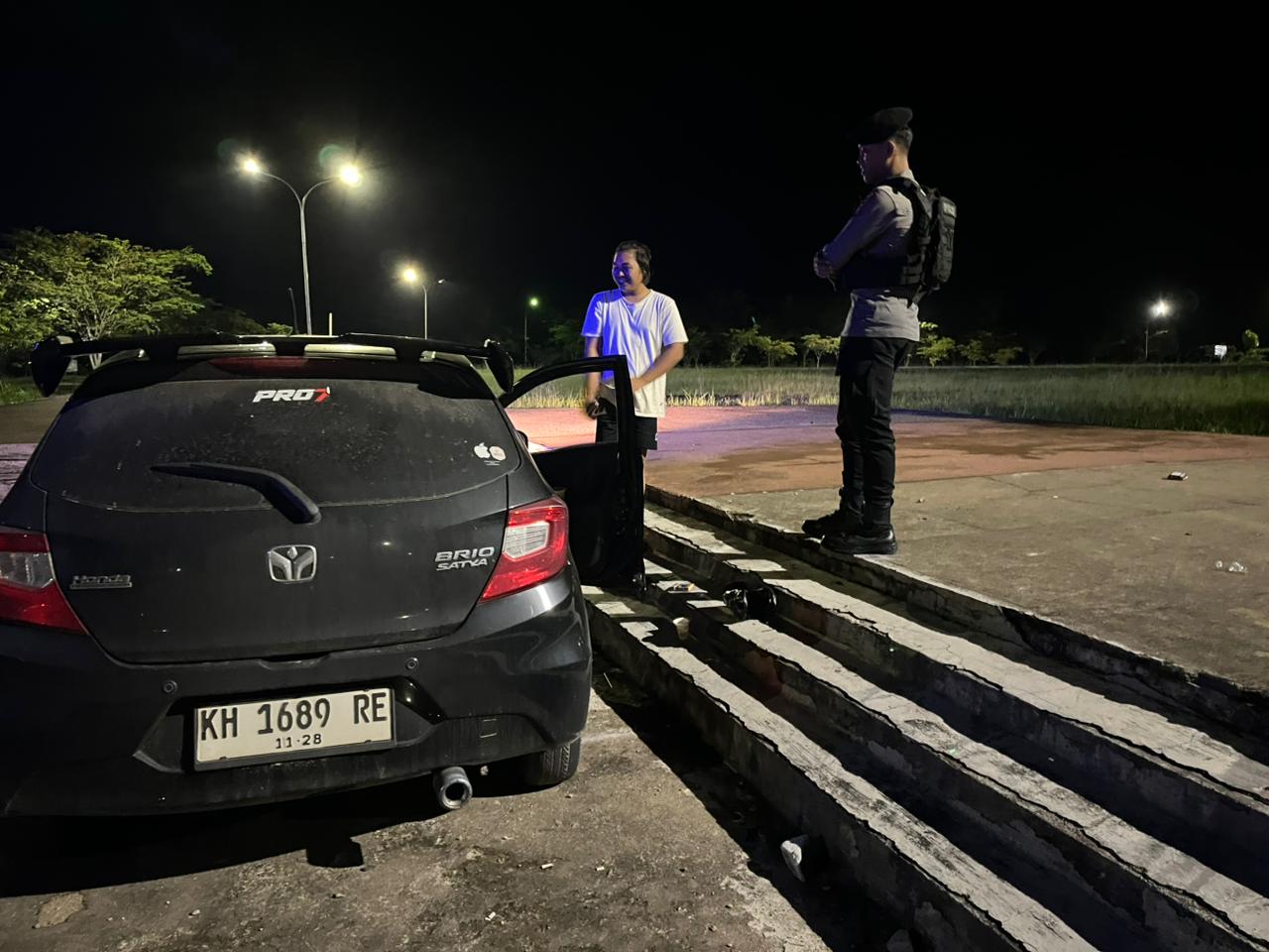 Piket Sat Samapta Polres Lamandau Patroli Malam dan Sambangi Remaja yang Nongkrong untuk Cegah Gangguan Kamtibmas