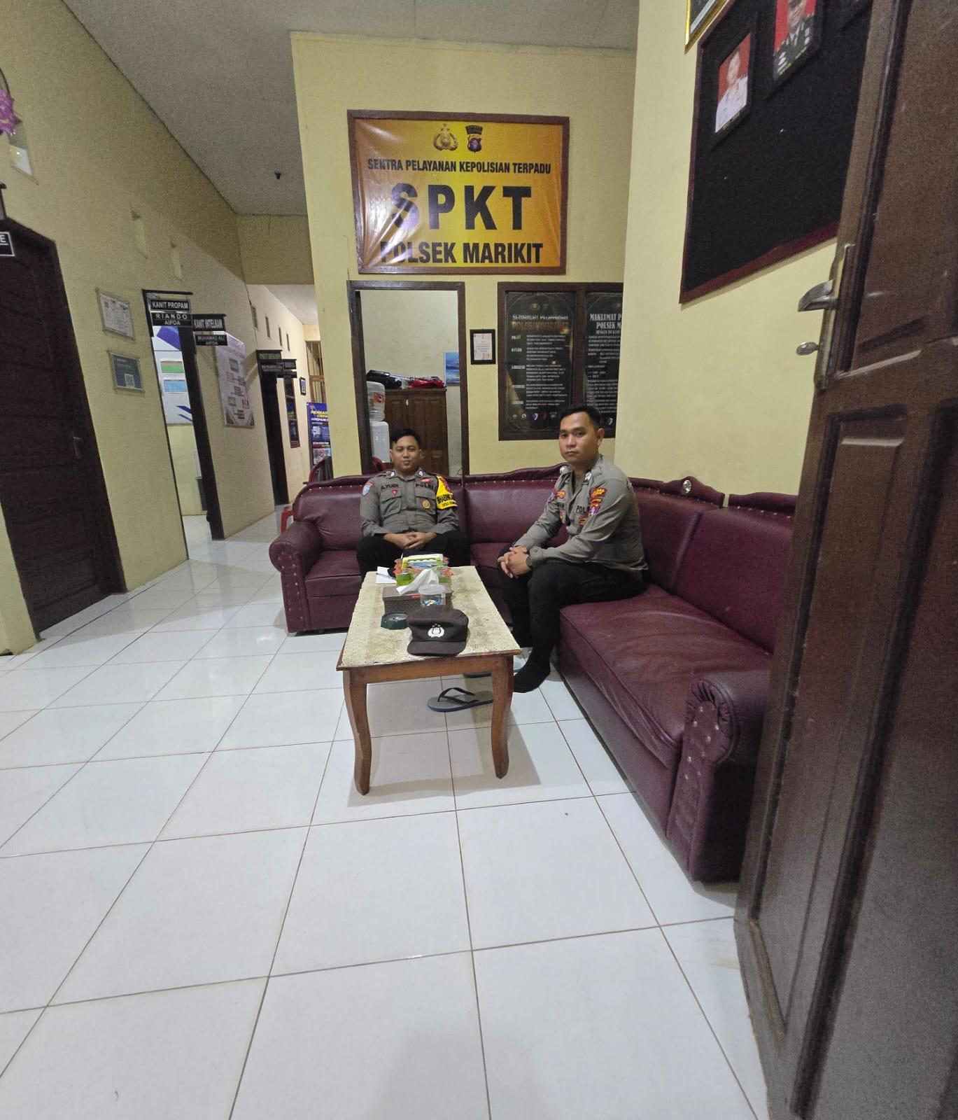 Tingkatkan Keamanan dan Pelayanan Markas Komando (Mako), Pers Polsek Marikit Laksanakan Stand By.