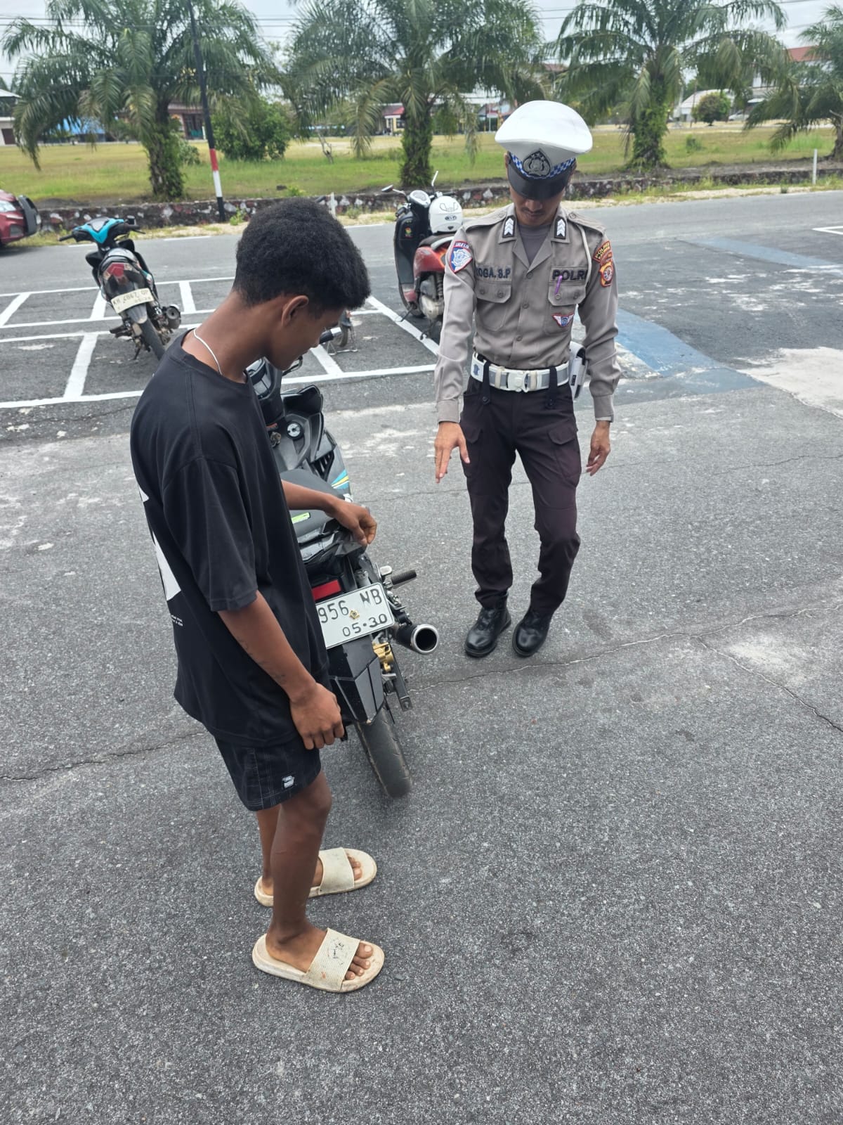 *Satlantas Polres Katingan Tindak Pengguna Knalpot Tidak Sesuai Spesifikasi Teknis*