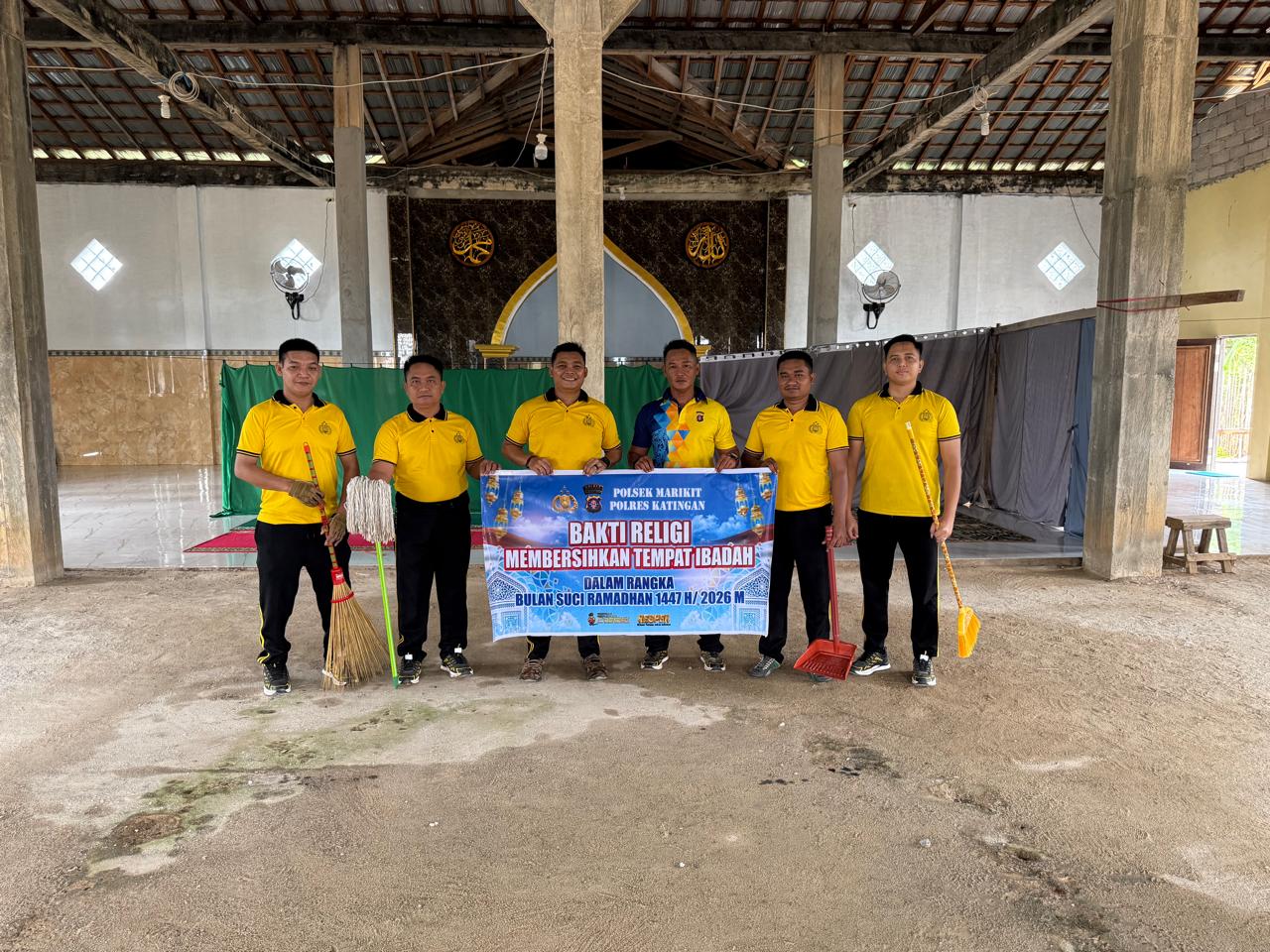 Bakti Religi Polsek Marikit Dukung Program Indonesia ASRI di Bulan Ramadan 1447 H.