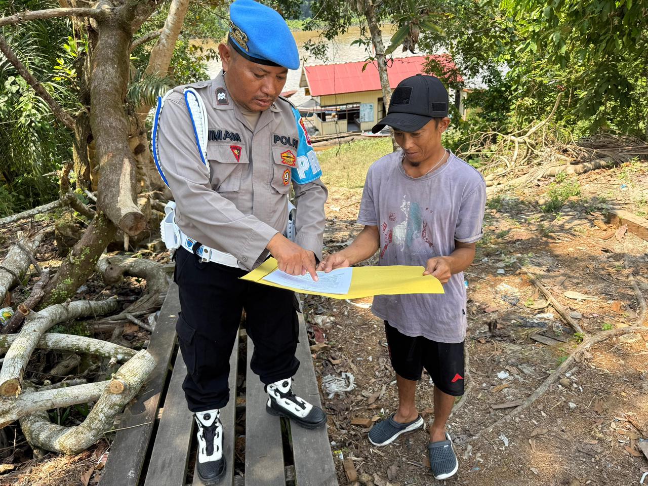 Polsek Montallat Sosialisasikan Maklumat Kapolri kepada Masyarakat