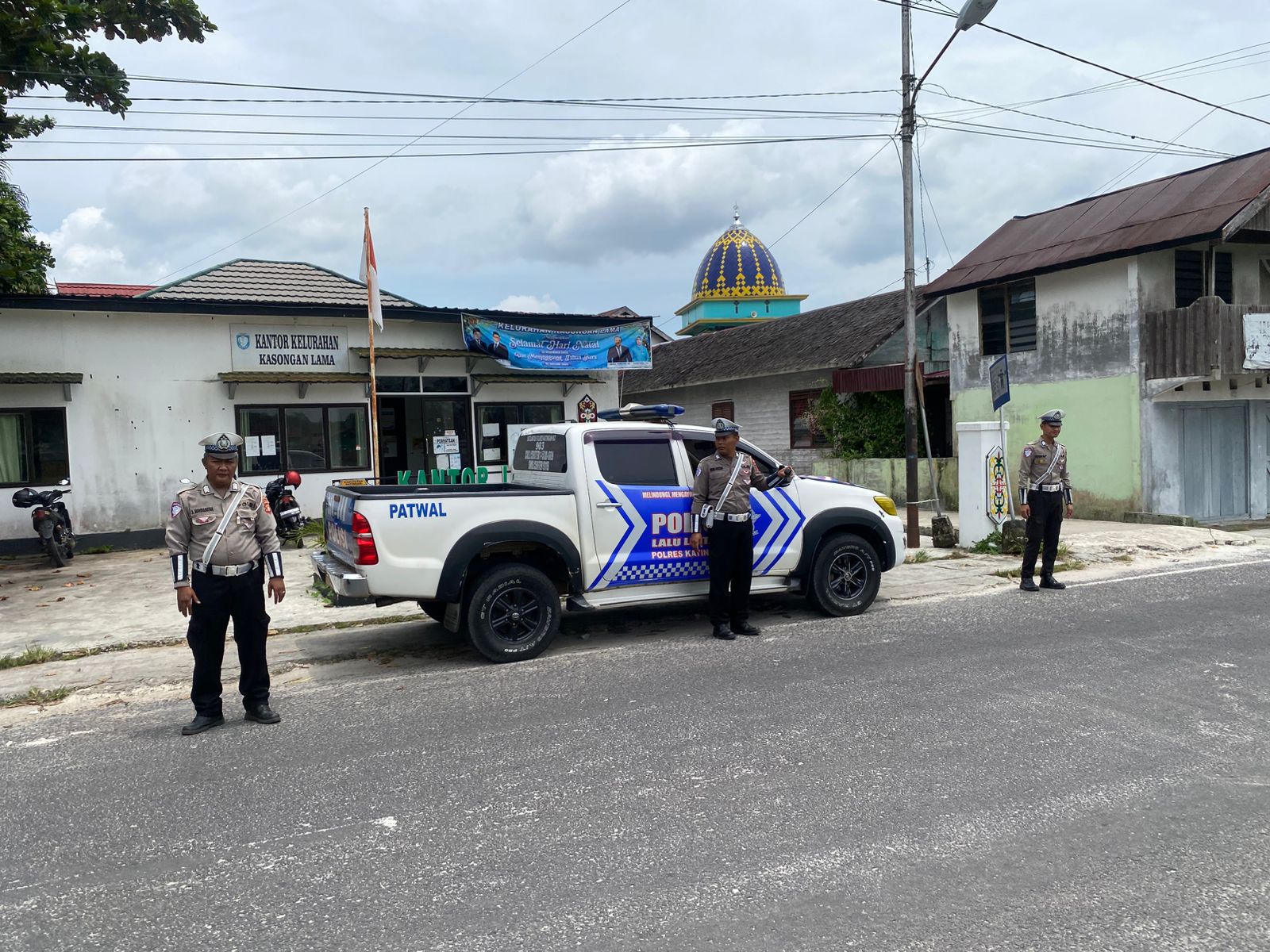 PENLING, Satlantas Polres Katingan Penyuluhan Keliling Kepada Para Pengendara