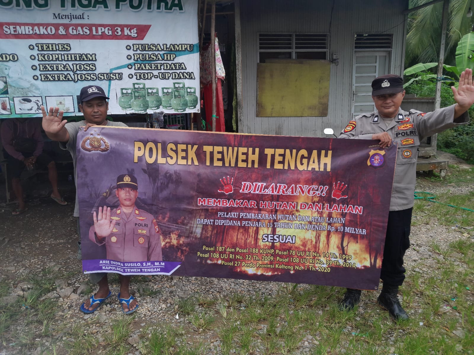 Himbau Tentang Bahaya Membakar Hutan, Polsek Teweh Tengah Sampaikan Stop Karhutla kepada Warga