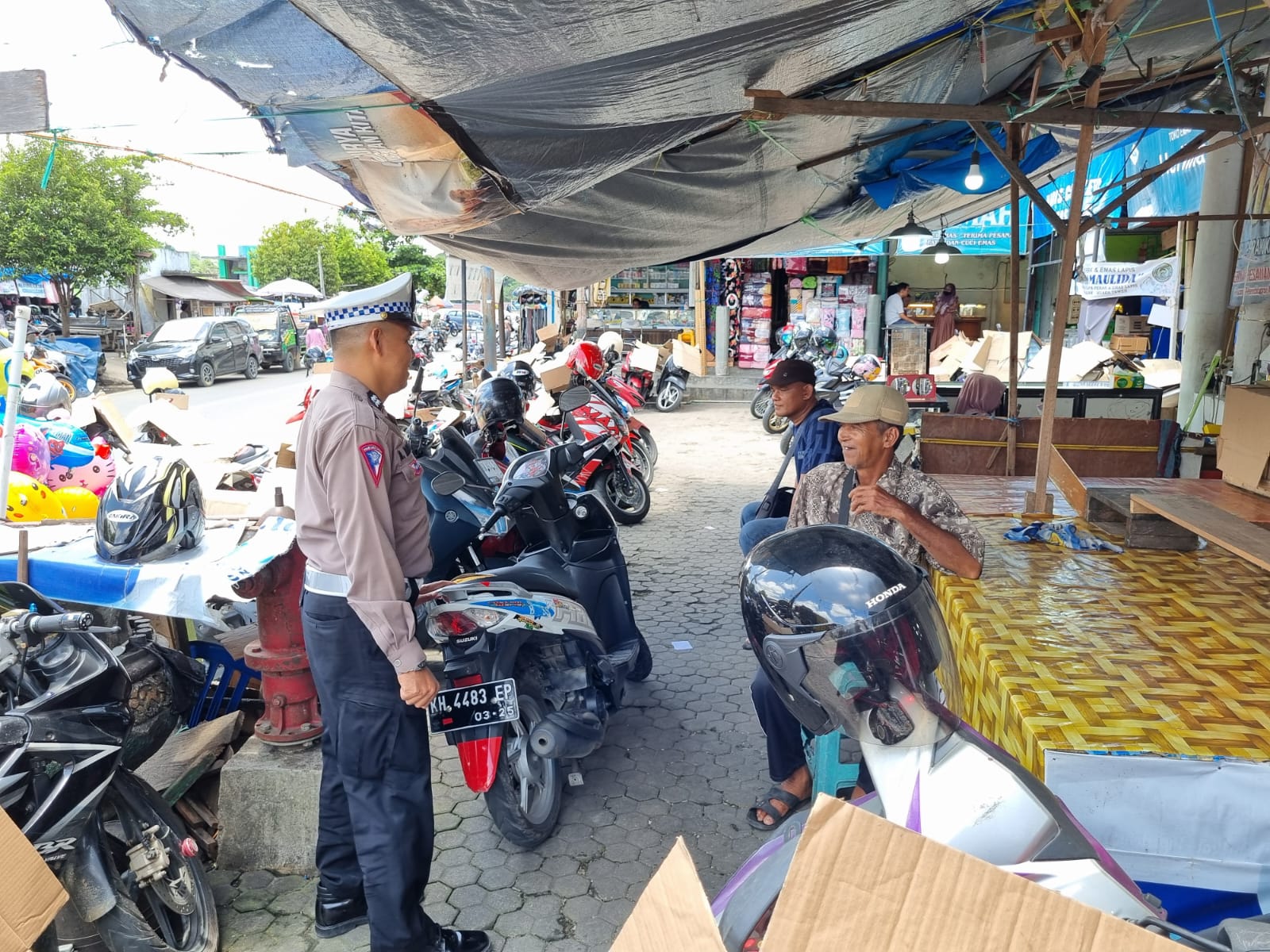 Sampaikan Pola Hidup Sehat Kepada Warga, Polsek Teweh Tengah Sosialisasikan Germas ke Masyarakat