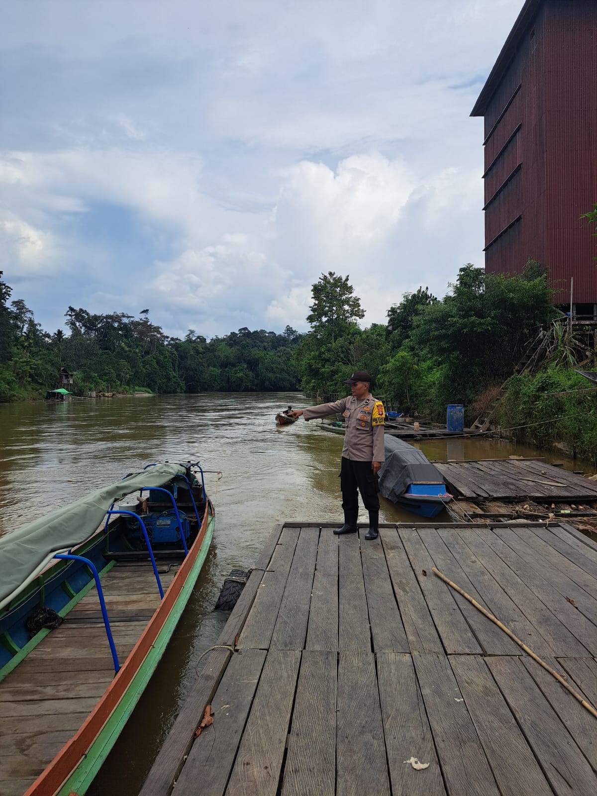 Debit Air terpantau normal , Polsek Katingan Hulu dan Bukit Raya Imbau Warga agar tetap selalu waspada.