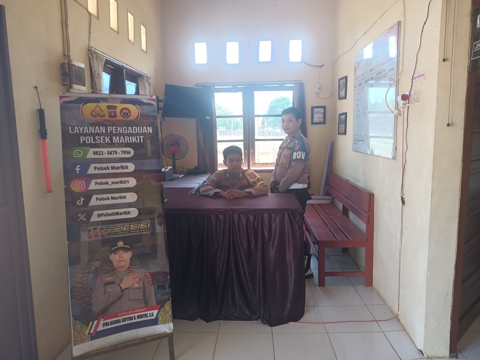 Personel Tugas Jaga Polsek Marikit Laksanakan Pelayanan Kepolisian Sesuai Prosedur