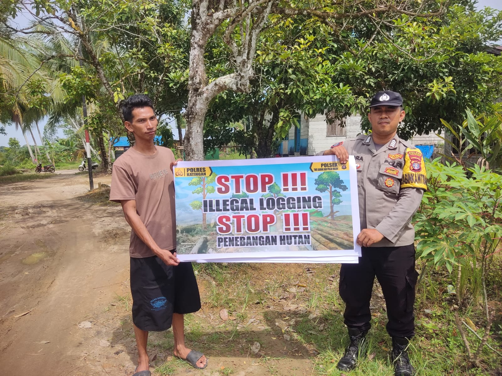 Personil ‎Polsek Tws Garing dan Pulau Malan rutin sosialisasi larangan ilegal Logging dan Ilegal Mining.