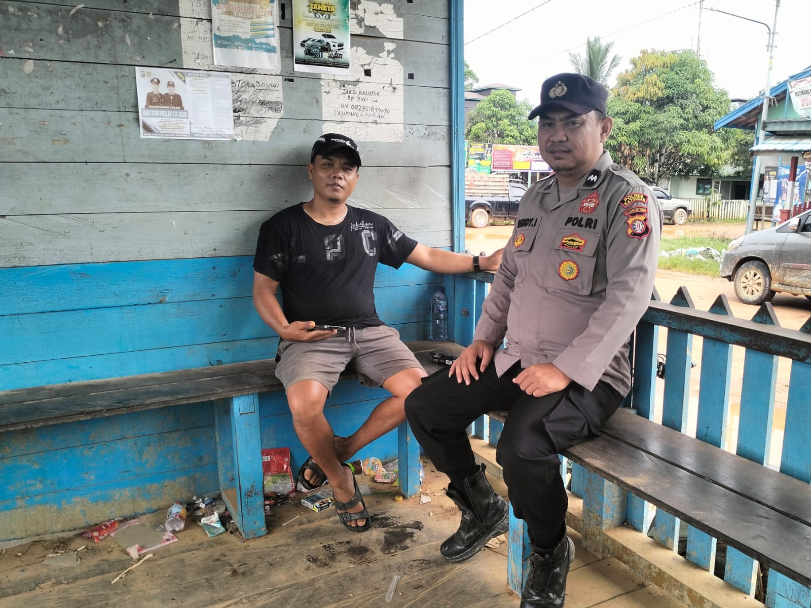 *LEWAT DIALOG HUMANIS, POLSEK MARIKIT CIPTAKAN SEJUK KAMTIBMAS DI DESA*