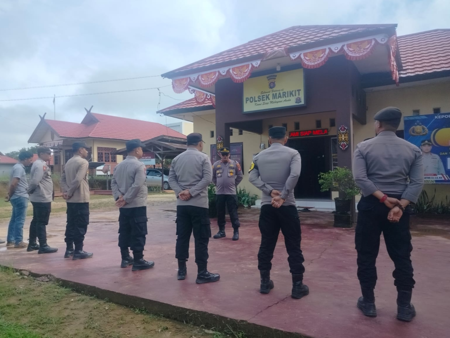 *Melalui Apel Pagi, Polsek Marikit Tingkatkan Disiplin dan Kinerja Personel*