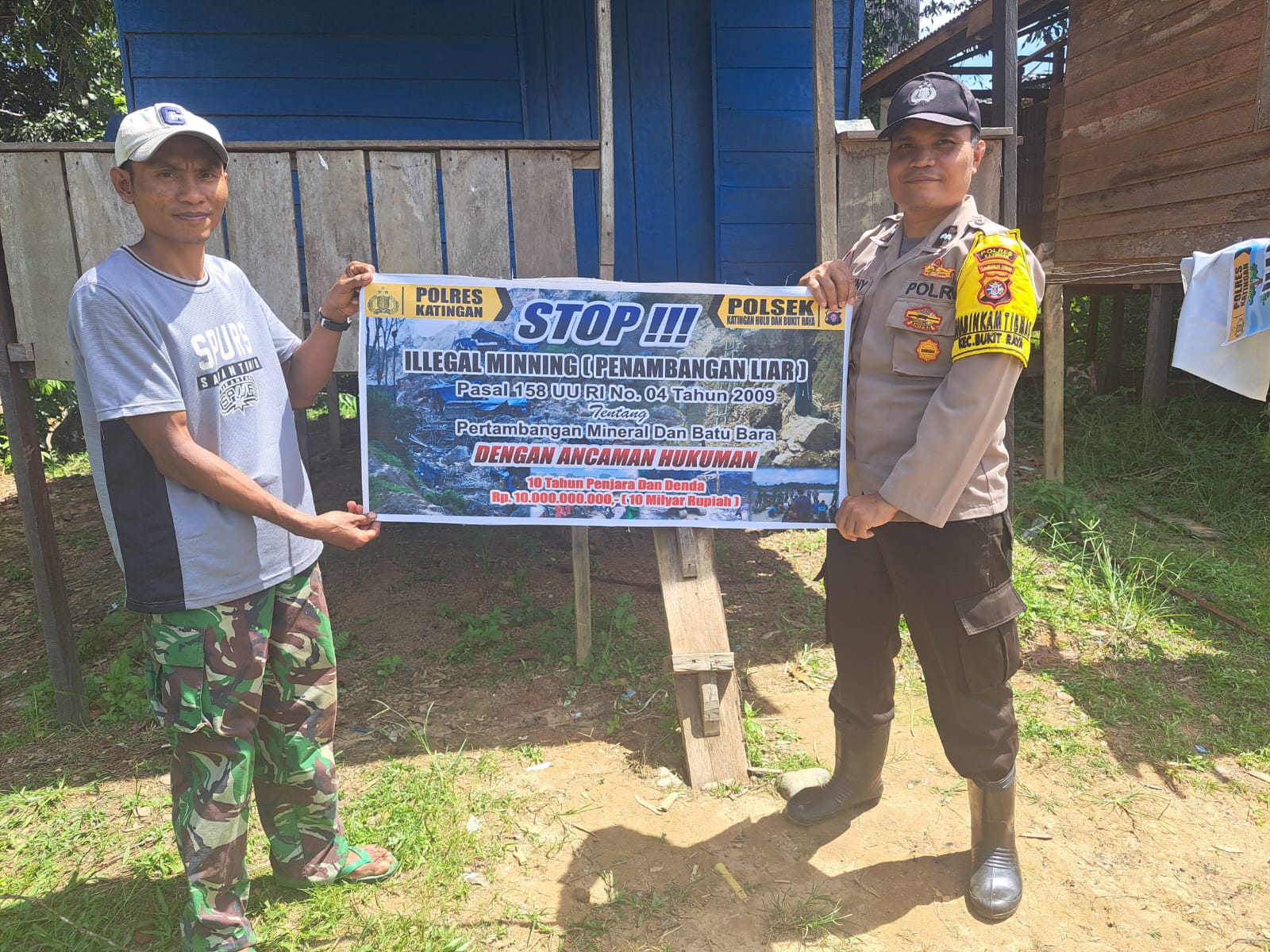 Upaya pencegahan Penambangan Emas Tanpa Ijin (PETI) di Kecamatan Katingan Hulu dan Bukit Raya, Bhabinkamtibmas sosialisasi kepada masyarakat.