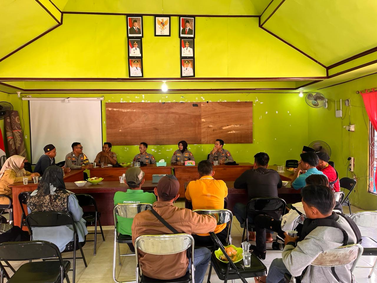 SATGAS EDUKASI LEMDIKLAT POLRI BERSAMA KASAT BINMAS SAMBANGI WARGA, SOSIALISASIKAN PENCEGAHAN KARHUTLA
