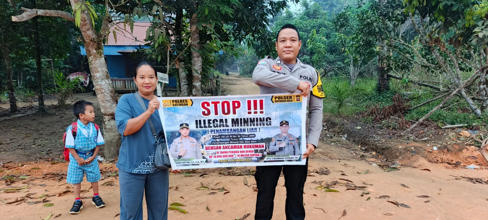 Upaya pencegahan Penambangan Emas Tanpa Ijin (PETI) di Kecamatan Katingan Hulu dan Bukit Raya, Bhabinkamtibmas sosialisasi kepada masyarakat.
