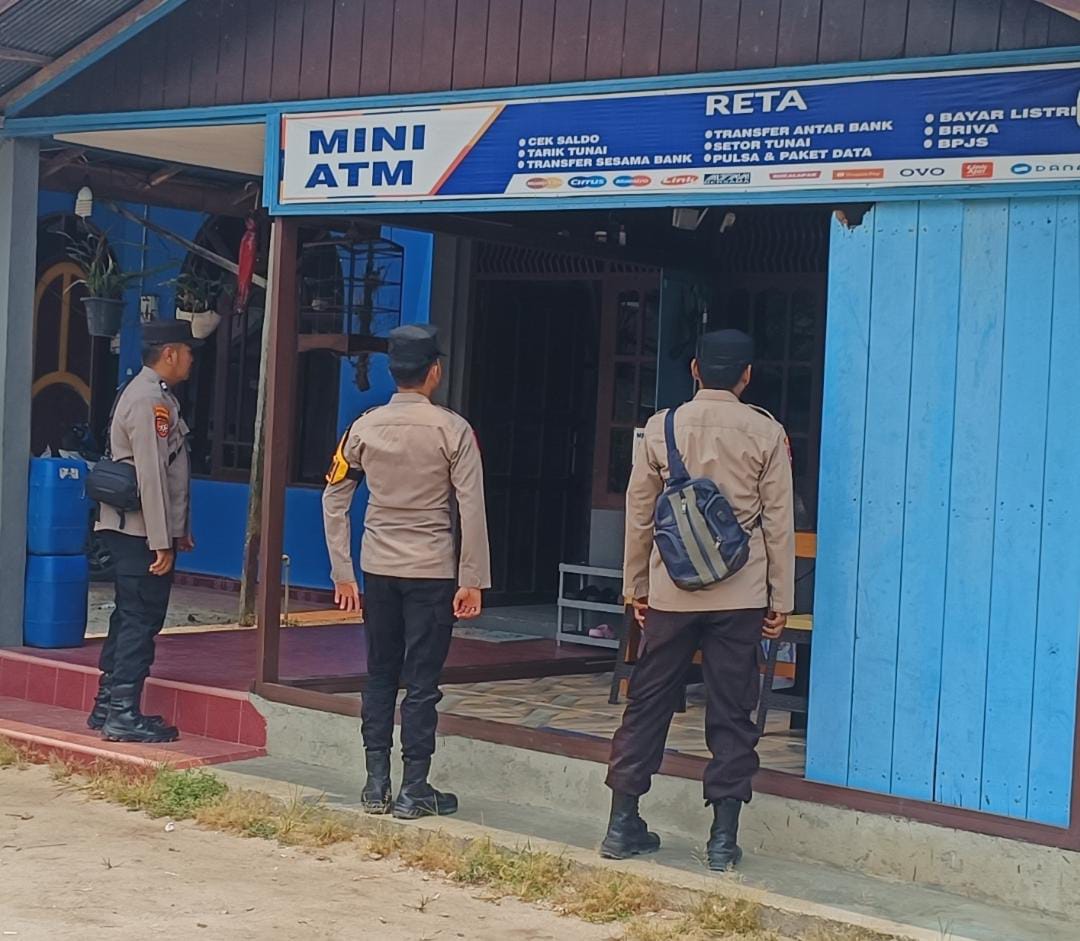 Dengan Patroli Dialogis, Polsek Tewang Sangalang Garing dan Pulau Malan Berikan Rasa Aman Kepada Masyarakat
