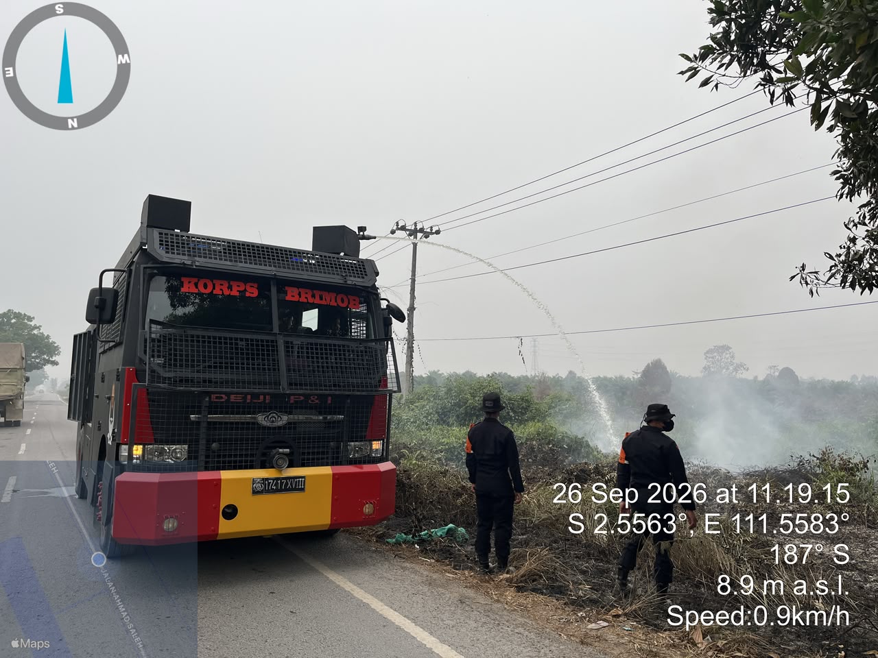 Satbrimob Kalteng Terus Lakukan Pemadaman dan Pendinginan Karhutla di Kotawaringin Barat