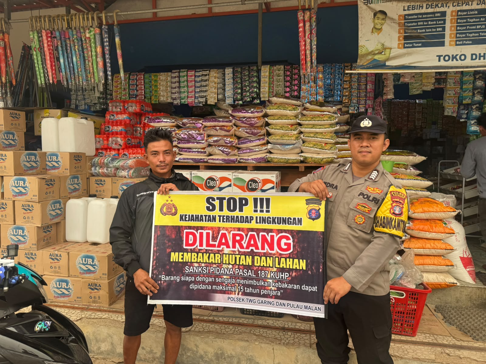 Bhabinkamtibmas Piket Polsek Tws Garing dan Pulau Malan terus sosialisasi Maklumat Kapolda Kalteng.