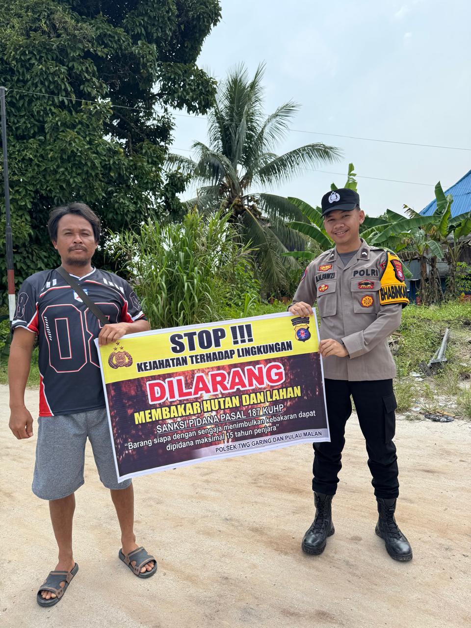 Ciptakan lingkungan sehat Polsek Tws Garing dan Pulau Malan sosialisasi Stop Karhutla.